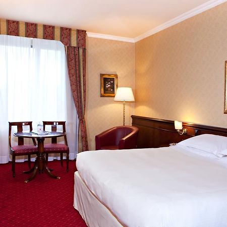 Atahotel Executive Milan Bilik gambar