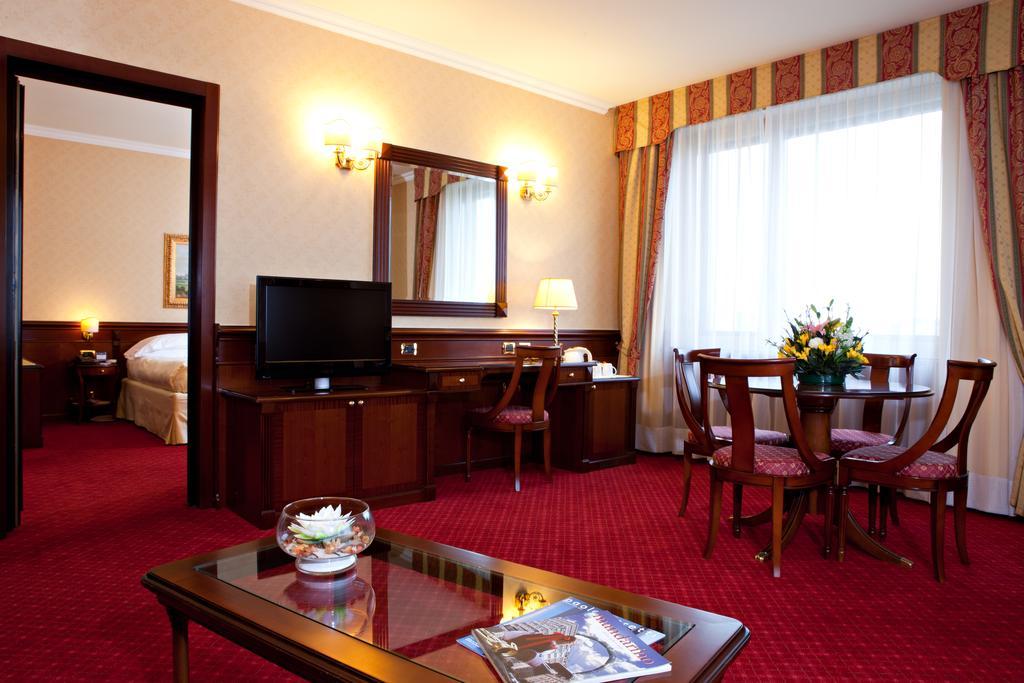 Atahotel Executive Milan Bilik gambar