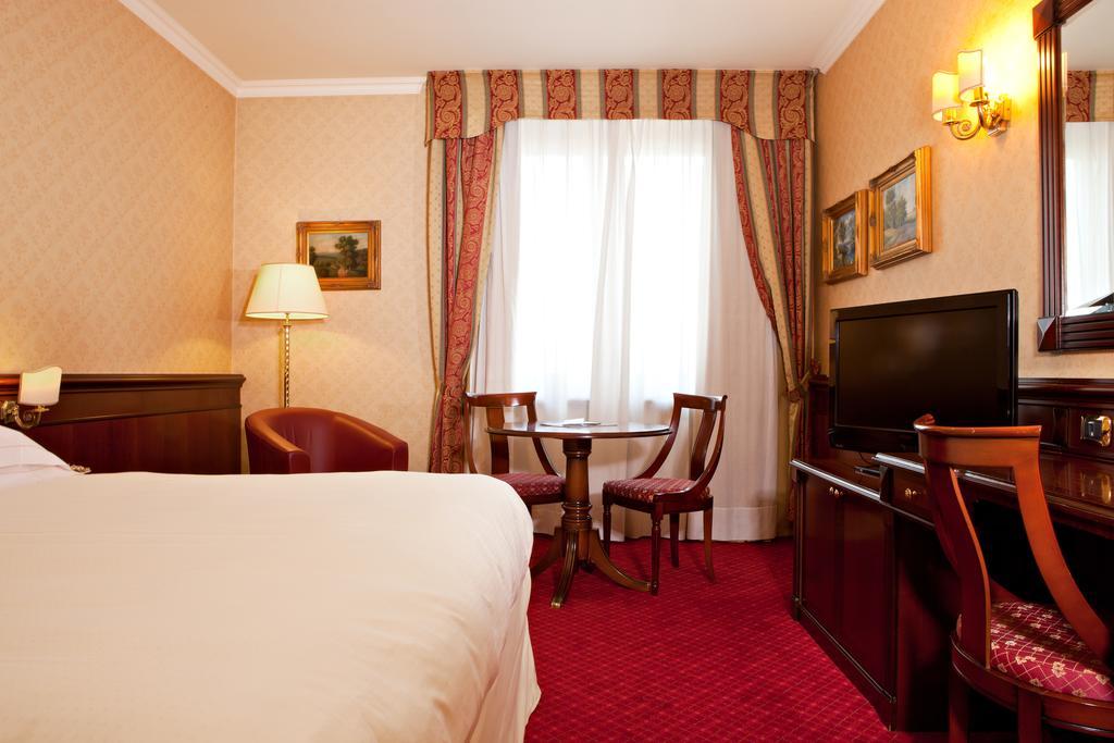 Atahotel Executive Milan Bilik gambar